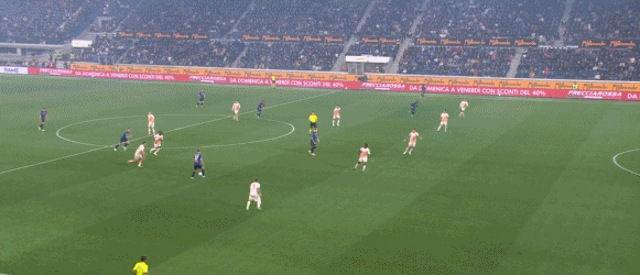 In the 9th minute, Charles De Ketelaere threaded a brilliant through ball to Ademola Lookman.