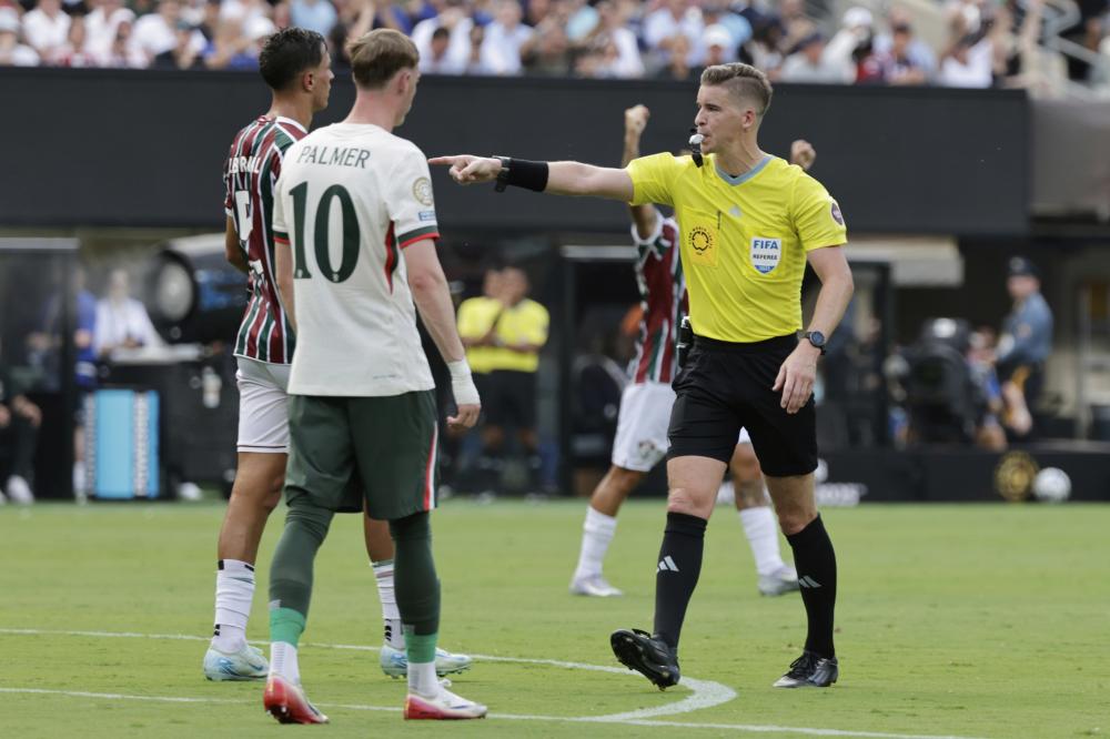 UFOOTBALL CLUB WORLD CUP SEMIFINAL
