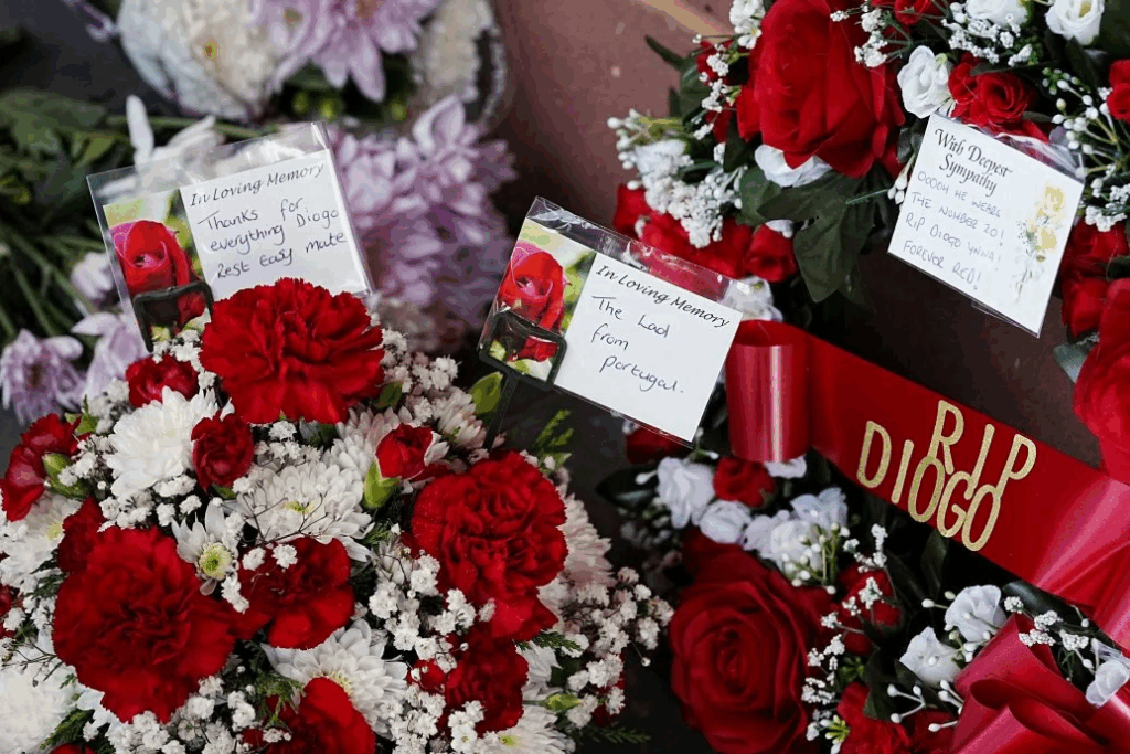 UFOOTBALL_DIOGO RIP FLOWERS