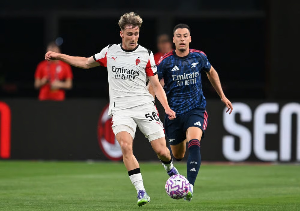 UFOOTBALL PRESEASON ARSENAL 1-0 ACMILAN