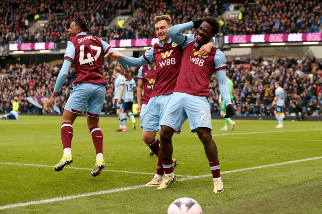 UFOOTBALL Burnley FC