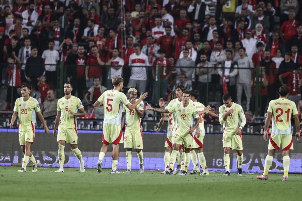 UFOOTBALL SPAIN FOOTBALL TEAM