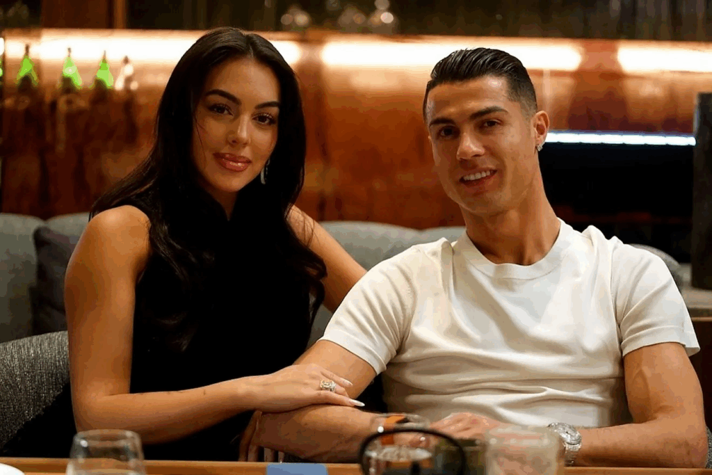 UFOOTBALL c ronaldo and georgina