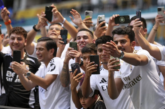 Ufootball_Club World Cup_Real Madrid Fans