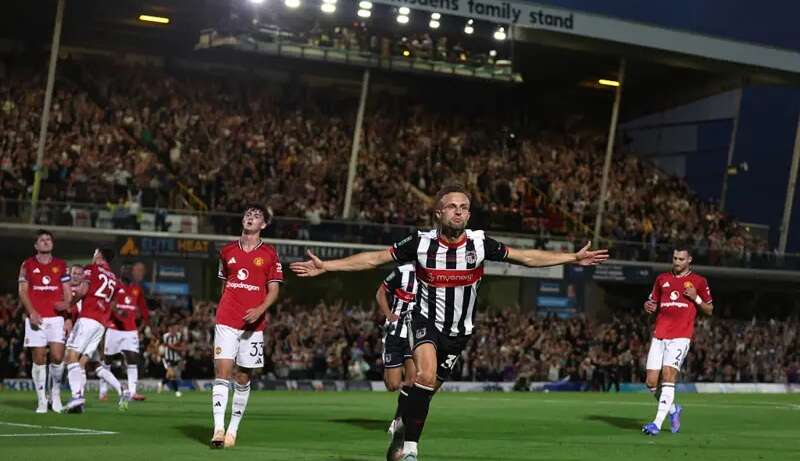 UFOOTBALL Grimsby VS manchester united