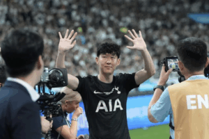 UFOOTBALL SON HEUNG MIN IN TEARS FINAL MATCH