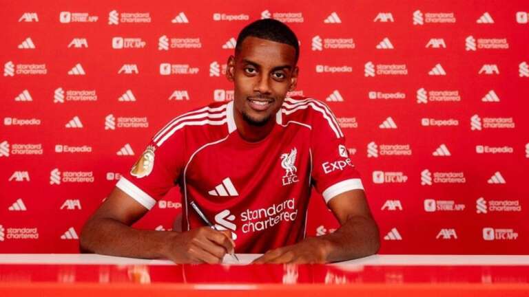 UFOOTBALL ISAK LIVERPOOL
