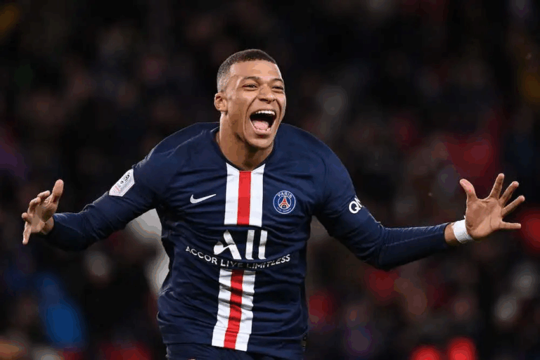 UFOOTBALL Kylian Mbappe