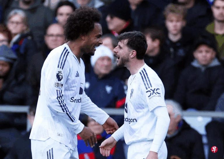 UFOOTBALL Joshua Zirkzee man united