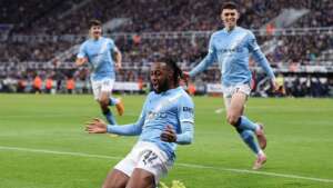 UFOOTBALL Newcastle 0-2 Man City