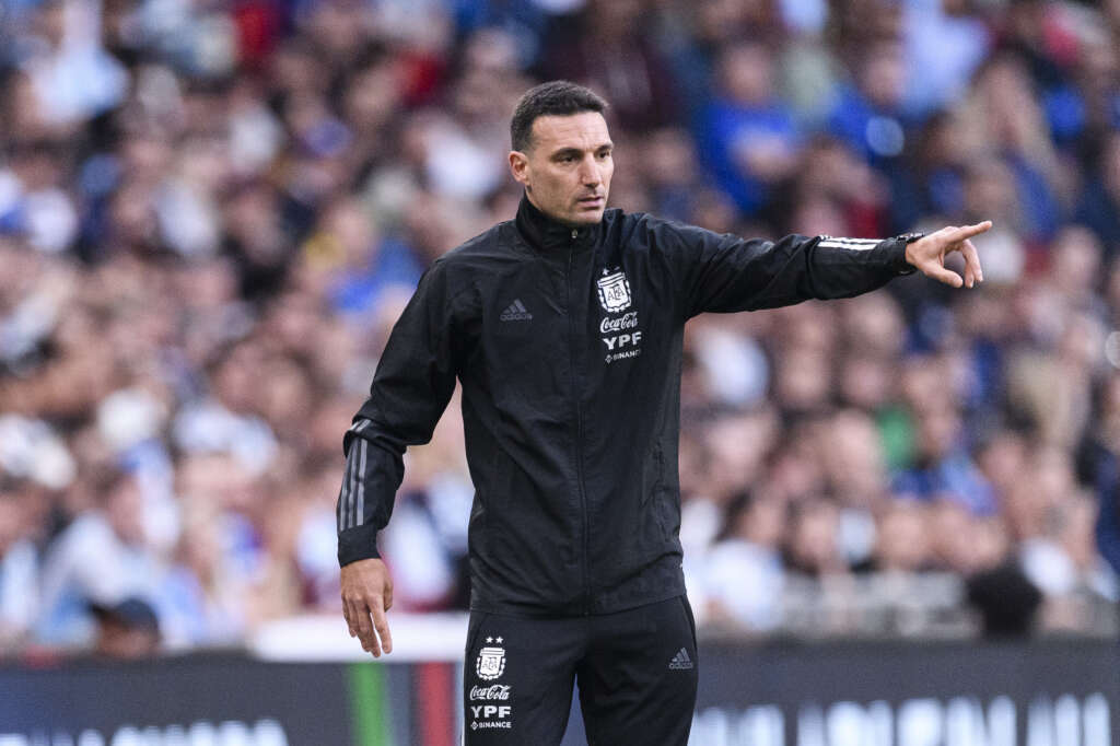 UFOOTBALL Argentina manager