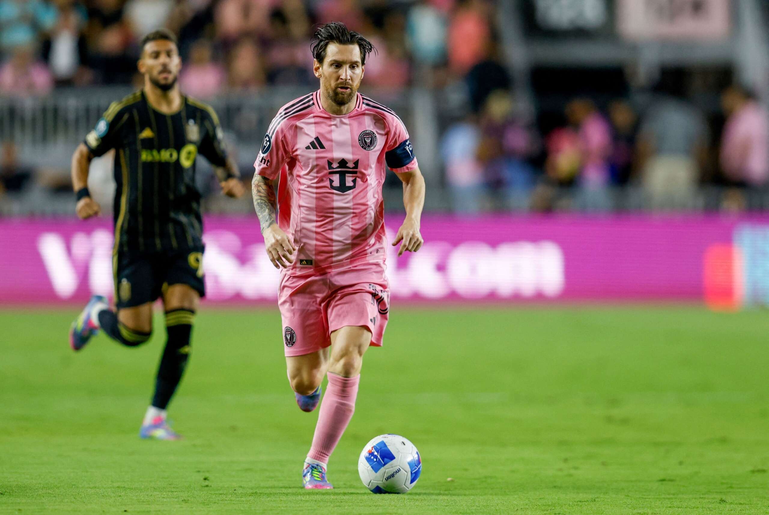 UFOOTBALL MESSI SCORES