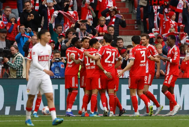 Ufootball_Bayern Munich 3 goals in 6 minutes