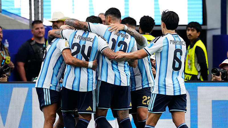 Ufootball Argentina vs Austria