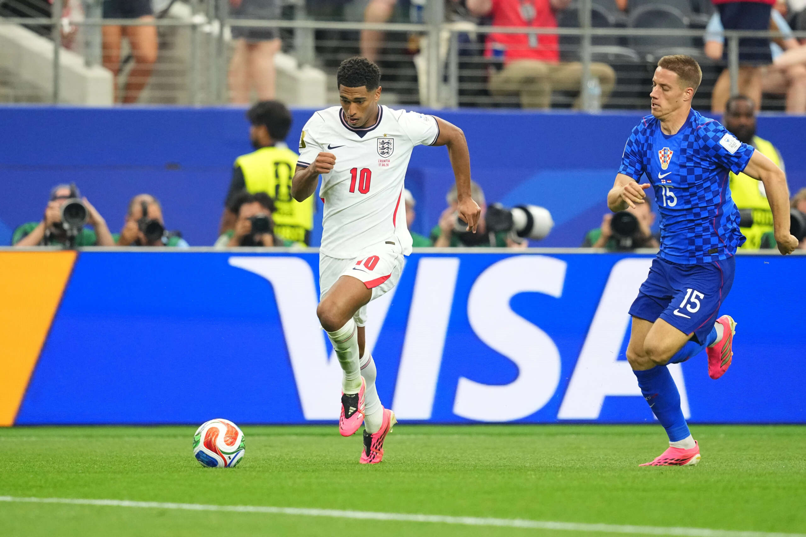 Ufootball england vs croatia