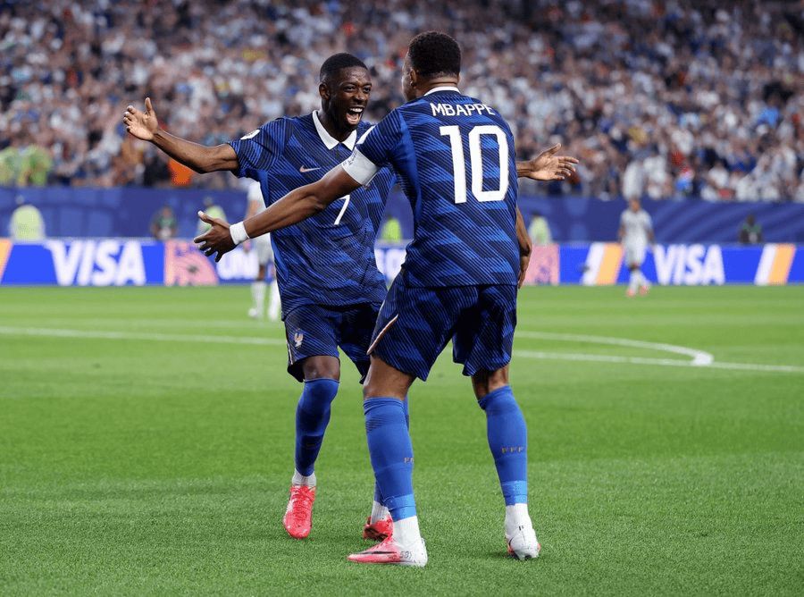 Ufootball france vs iraq world cup