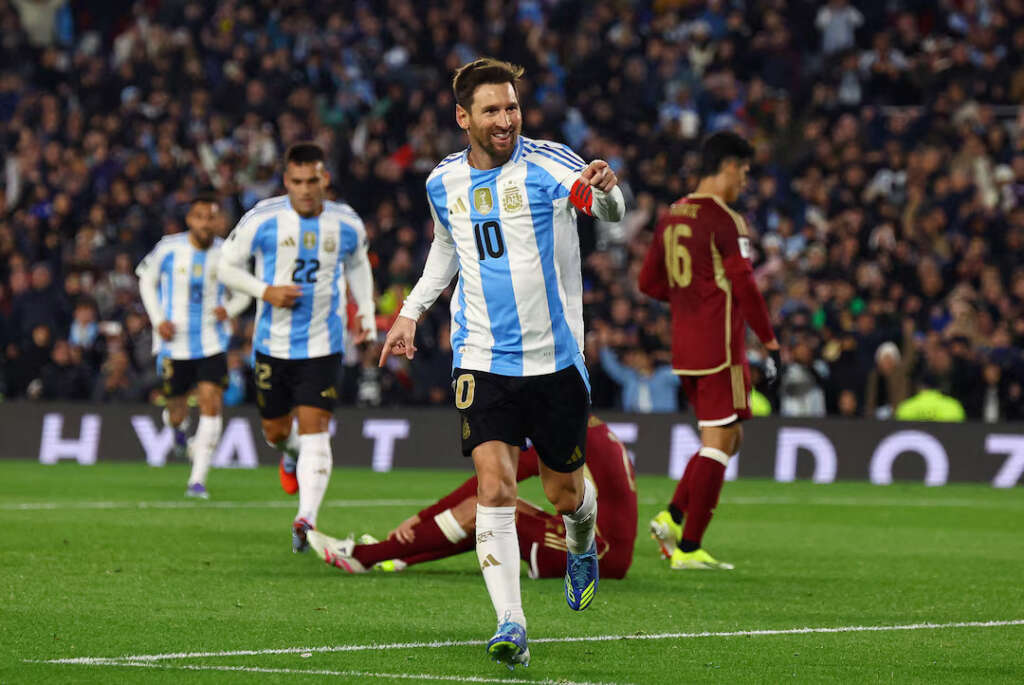Ufootball messi argentina team